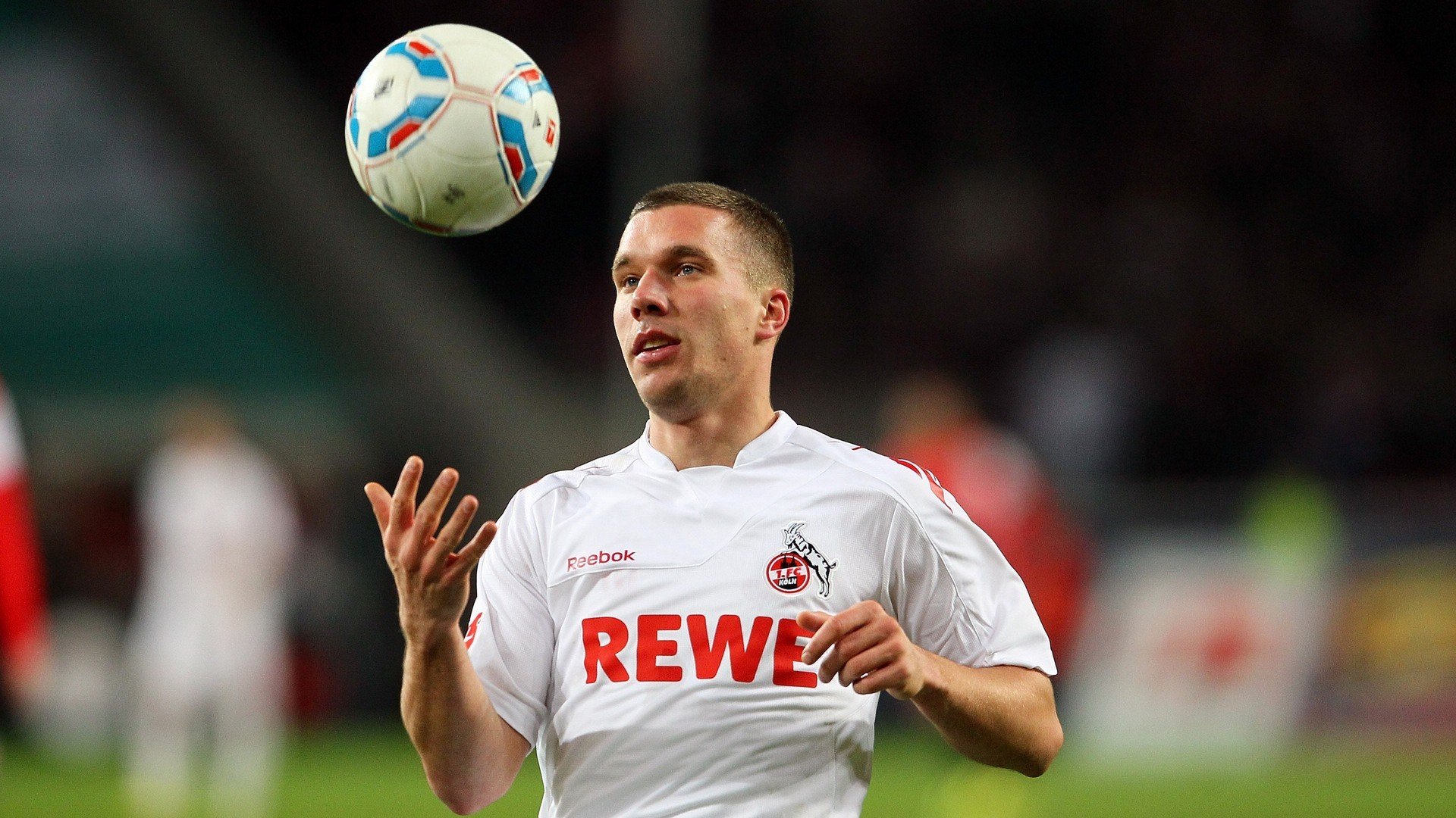 塞维利亚之光,门迪点燃赛场,红白军团完胜西班牙的战术革命